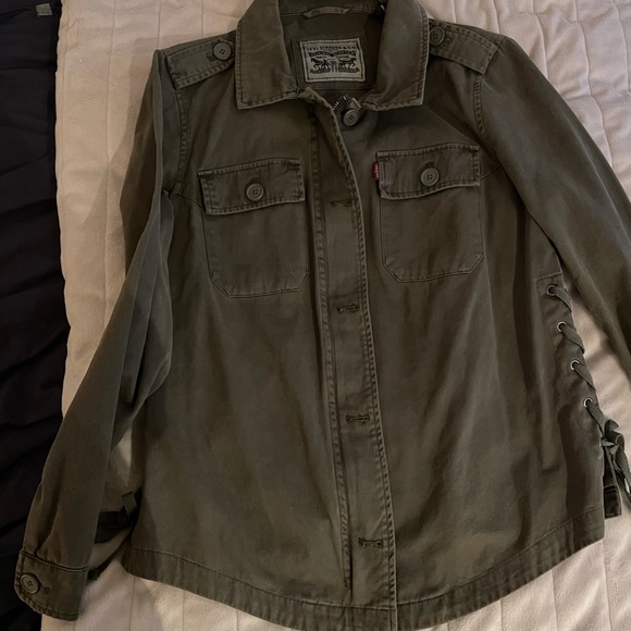 Levi’s Women’s Jacket - Small - Picture 3 of 6